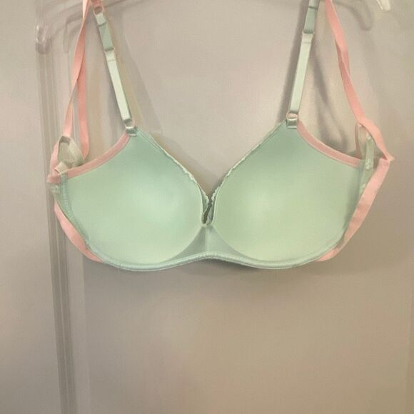 Victoria’s Secret bra padded no wire bra size 36D - Picture 5 of 9